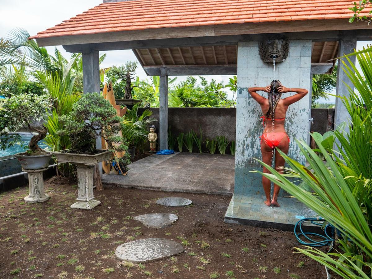 Fins Villa Medewi Airsatang Екстериор снимка